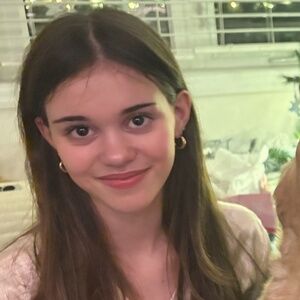 Meet your Posher, Eva